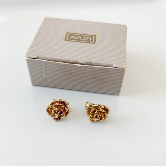 Vintage Avon Sculptured Rose Clip On Earrings Gold 1980s Gold NEW IN BOX - Picture 2 of 12